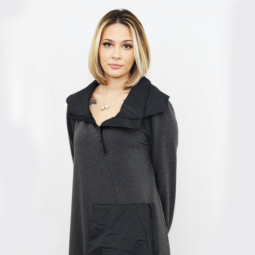 OE COLLAR SWEATER ZIP DRESS