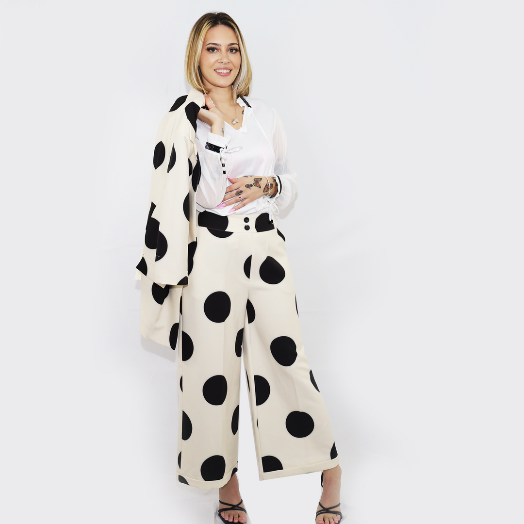 OE ELEGANT DOT-PRINT SUIT