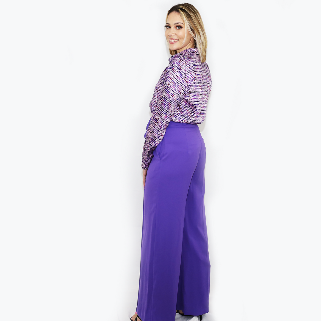 MATCHING TAILER-FIT SHIRT AND WIDE -LEG PANTS