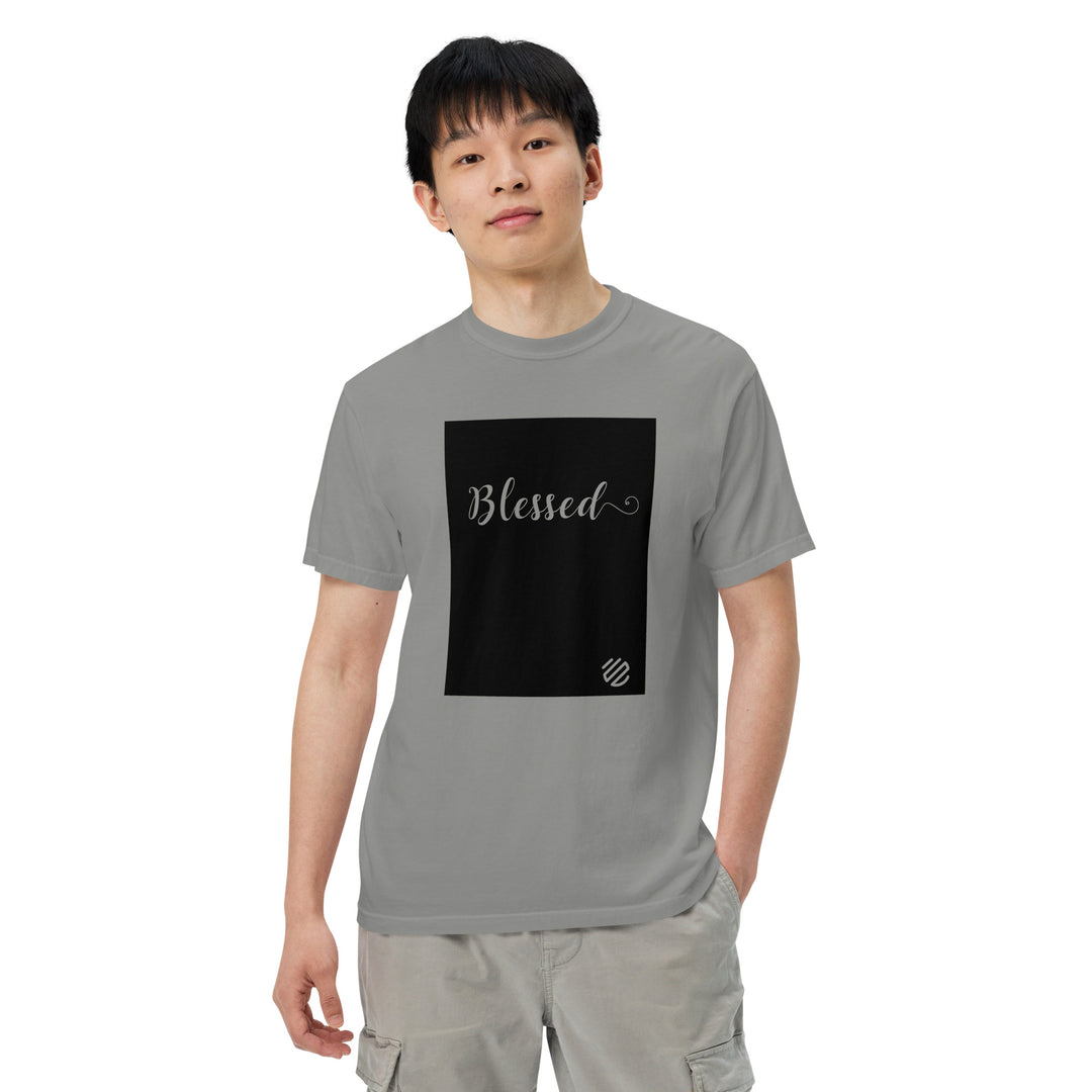 Men’s garment-dyed heavyweight t-shirt